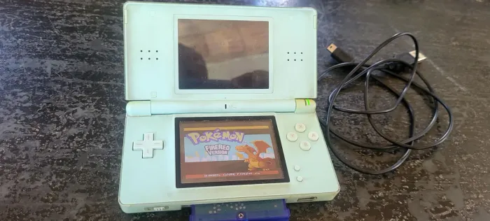 Nintendo DS Lite com defeito na tela superior + Cartucho GBA