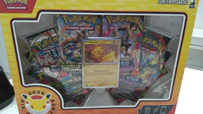 JGS BRINQ CARTON -POKEMON -BOX COLEÇÃO DIA DE POKEMON 2026
