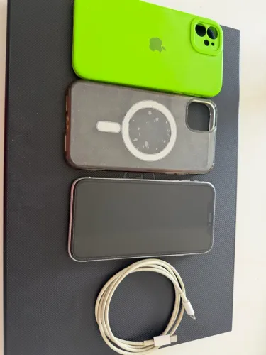 iPhone 11 - 128gb