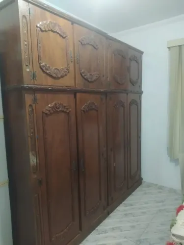 GUARDA ROUPA VINTAGE