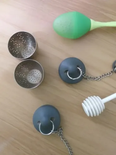 3 Infusores para Chá + Pegador de Mel - kit 4 peças em perfeito estado