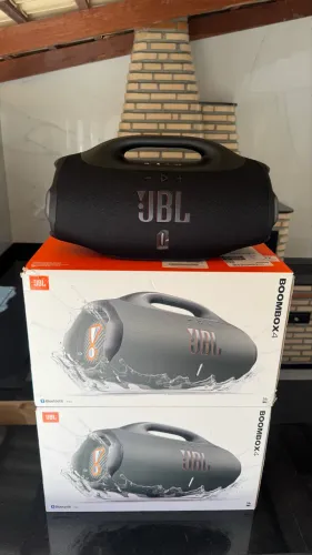 Caixa Jbl Bombox 4