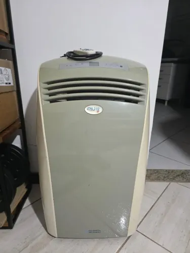 Ar Condicionado de chão Olimpia Splendid Piu 12000 BTUs