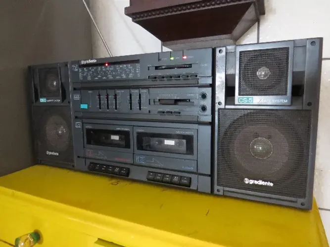 radio antigo bombox gradiente cs5