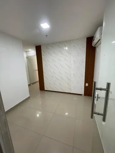 ALUGUEL - SALA COMERCIAL | ANDAR ALTO | NASCENTE | 2 AMBIENTES + RECEPÇÃO | FAROL