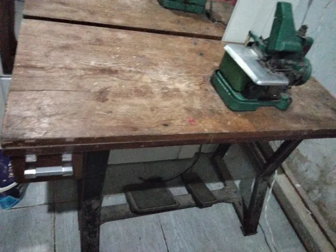 Máquina overlok completa
