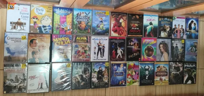 Dvds originais diversos 10 reais cada um