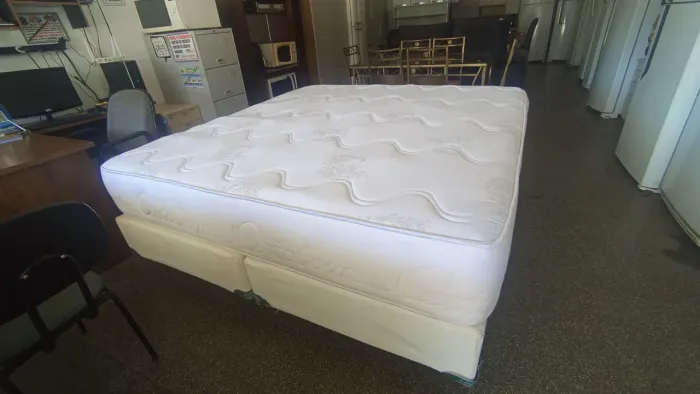 Cama box super king colchão Ortobom