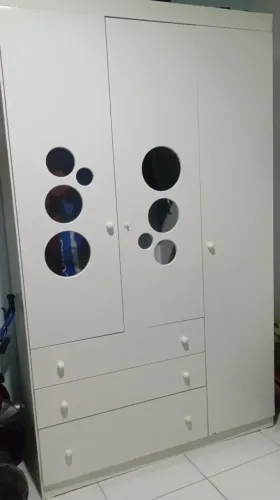 Guarda roupa infantil