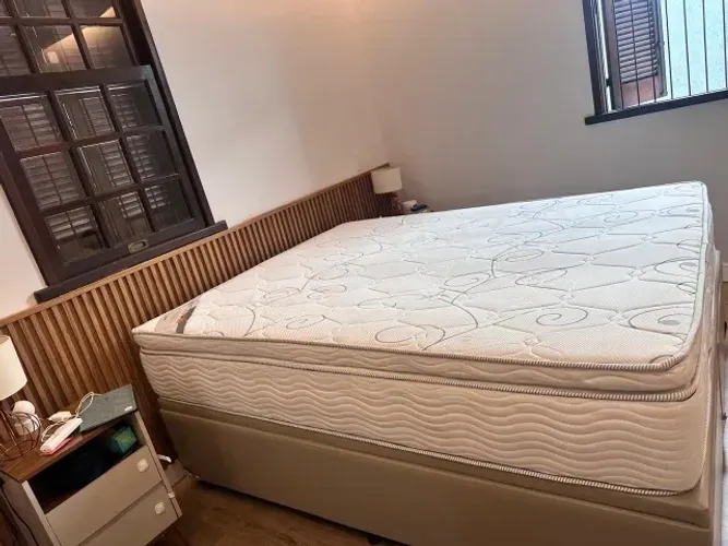 Cama Box Queen com Baú + Colchão Ortobom Freedom P52