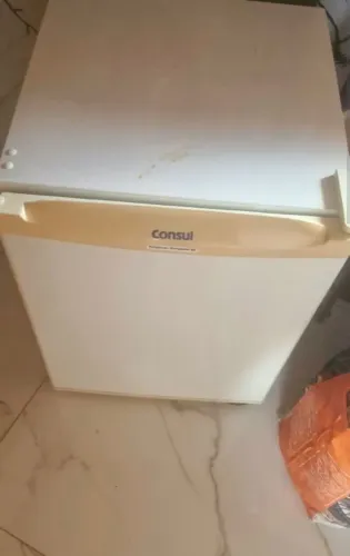 Frigobar Consul 80 l ,127 volts
