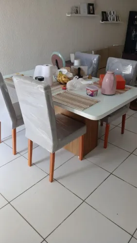 Cadeira de Jantar Acolchoada Luxo - Veludo com Madeira 