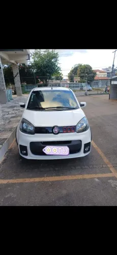 Fiat Uno Sporting Dualogic 1.4 EVO Flex 8V 4P 2015