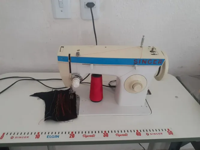 Máquina de costura