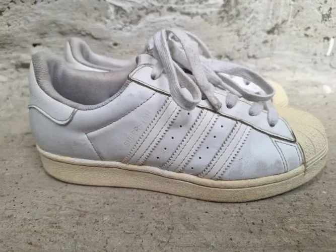 tenis adidas superstar branco 35