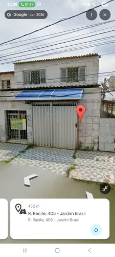 Primeiro andar (com acesso à churrasqueira  e psicina alugado à parte)