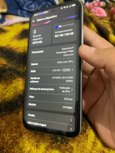 Vede-se celular OPPO A6K de 256GB com 4 GB de ram física e mais 8 GB de ram vintua