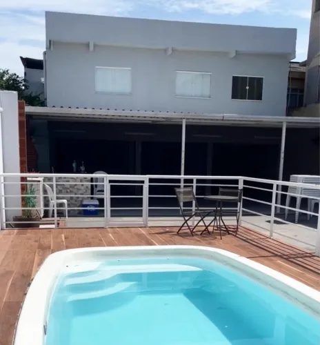 Casa com Piscina no Moquetá | 3 Quartos
