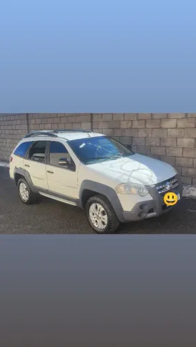 Fiat Palio Weekend Adventure Locker 1.8 Flex 2010