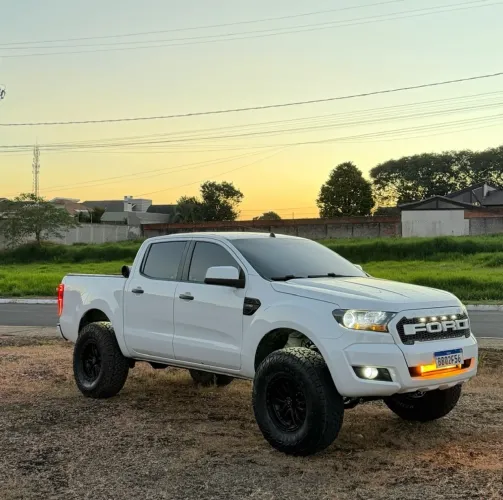 Ford Ranger XLS 2.5 16V 4X2 CD Flex 2018