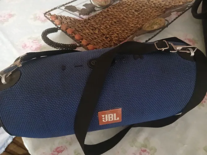 Caixinha JBL