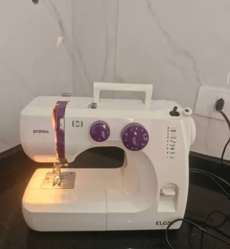 Máquina de costura