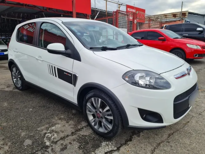 Fiat Palio Sporting 1.6 Flex 16V 5P 2015