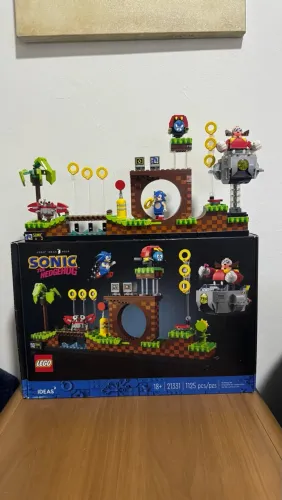 Lego Ideas Sonic 21331 - Sonic The Hedgehog: Green Hill Zone