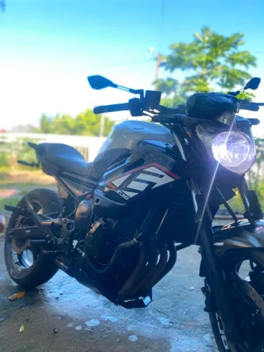 XJ6 N