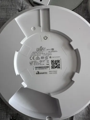 Ubiquiti UniFi AP AC LR