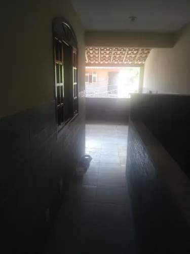 Sobrado Amplo em Local Familiar na Venda da Cruz