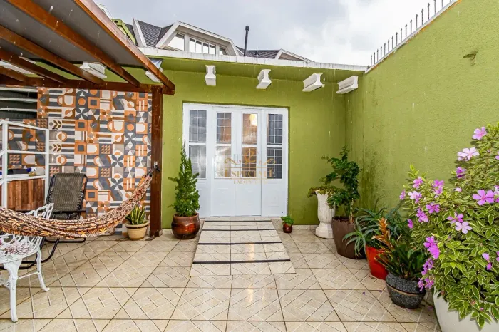 SALA COMERCIAL INTERNA PARA LOCAÇÃO NO BACACHERI | 35 M² | IDEAL PARA PROFISSIONAIS DA SAÚ