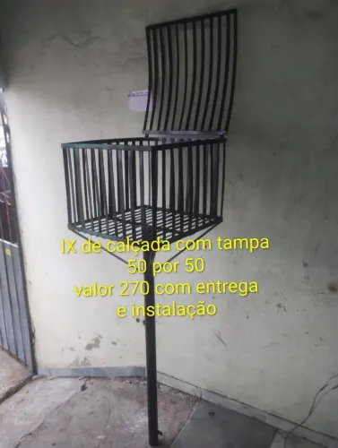 Lixeira com tampa 50x50