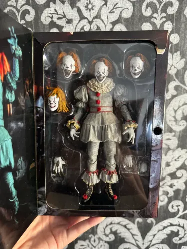Action Figure Neca It Ultimate Well House Pennywise