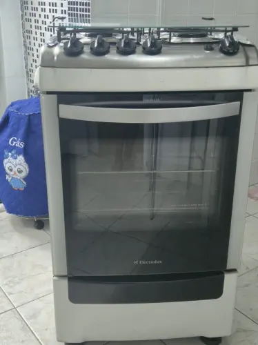 Fogão Electrolux 4 bocas  estado de novo
