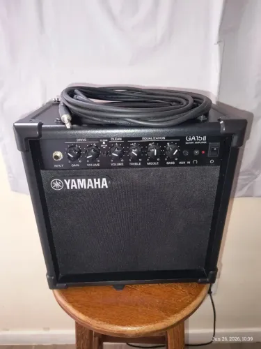 Amplificador Guitarra Yamaha GA-15II