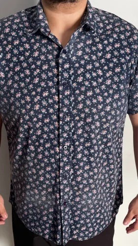 Camisa floral Tam G- gg BLUE STEEL usada 30,00