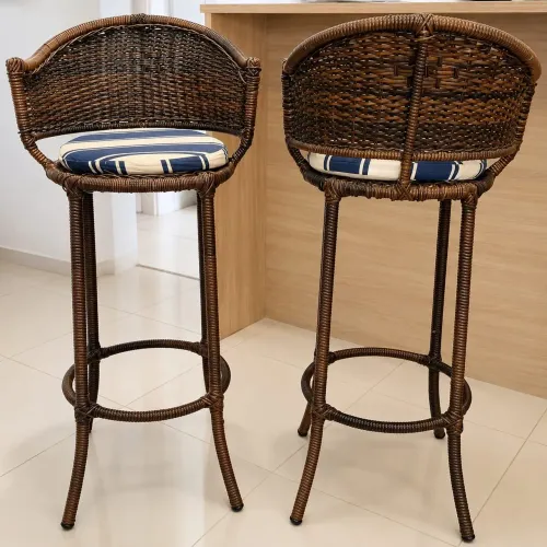 2 Banquetas altas Cozinha Gourmet em Junco Fibra Sintética - 100 reais cada uma