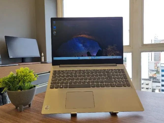 Notebook Lenovo Ideapad S145 - Core i5 | 10ª geração | 256GB SSD | 8GB DDR4 | 15"