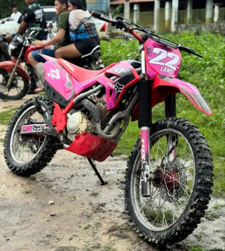 Vendo ou troco por xre 300
