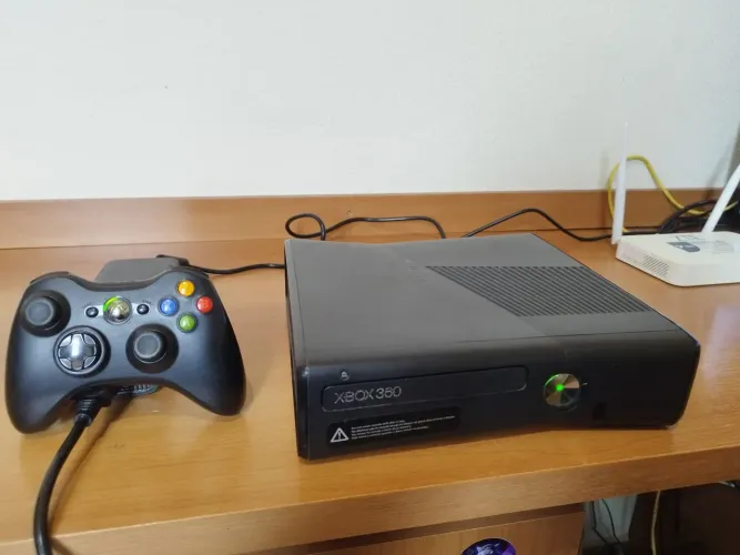 Xbox 360 Slim