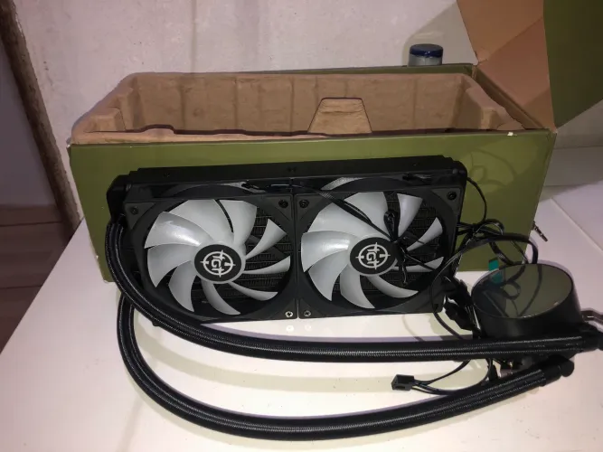 Vendo water cooler da TGT rgb, nunca usado