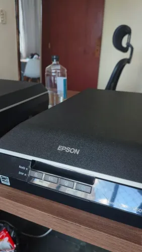 Scanner Epson V550 para fotos e filmes negativos ou slide