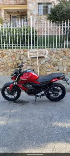 Fazer 22/23 150 moto conservada 