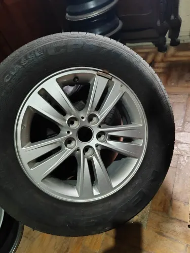 Pneu 215/70/16