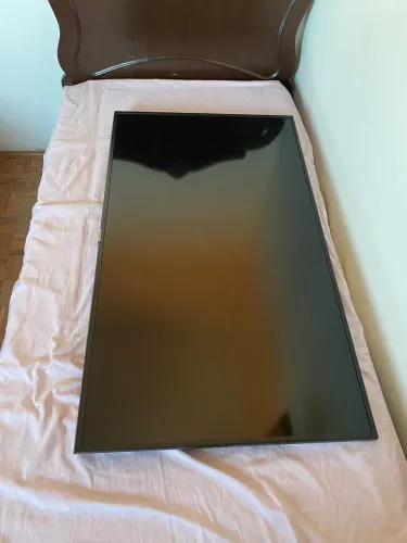 TV 50 Pol Samsung (metade da tela não funciona)
