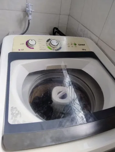 VENDE-SE MÁQUINA DE LAVAR