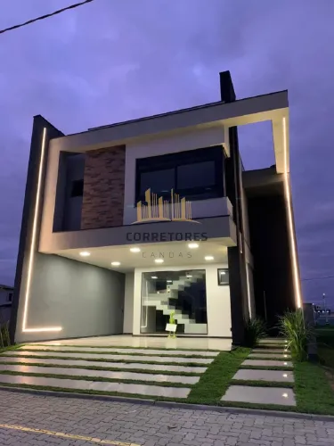 Casa em Condomínio à venda em Canoas, Rio Branco