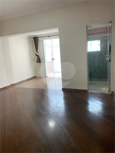 Casa com 4 quartos à venda em Cambuci - SP
