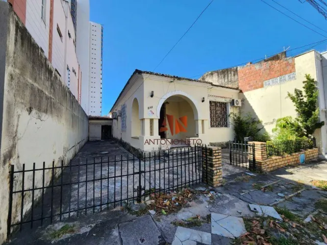 Foto do anúncio de Casa com 3 dormitórios para alugar, 240 m² por R$ 5.500/mês - Aldeota - Fortaleza/CE no Aldeota